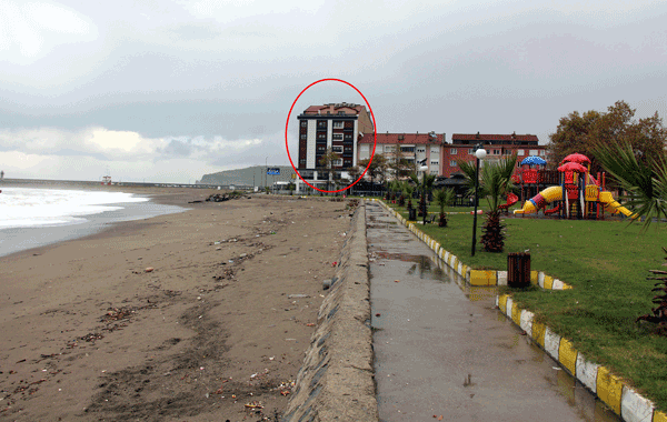 AK Partili başkanın binasına bakın! Savunması da olay oldu - Resim: 0