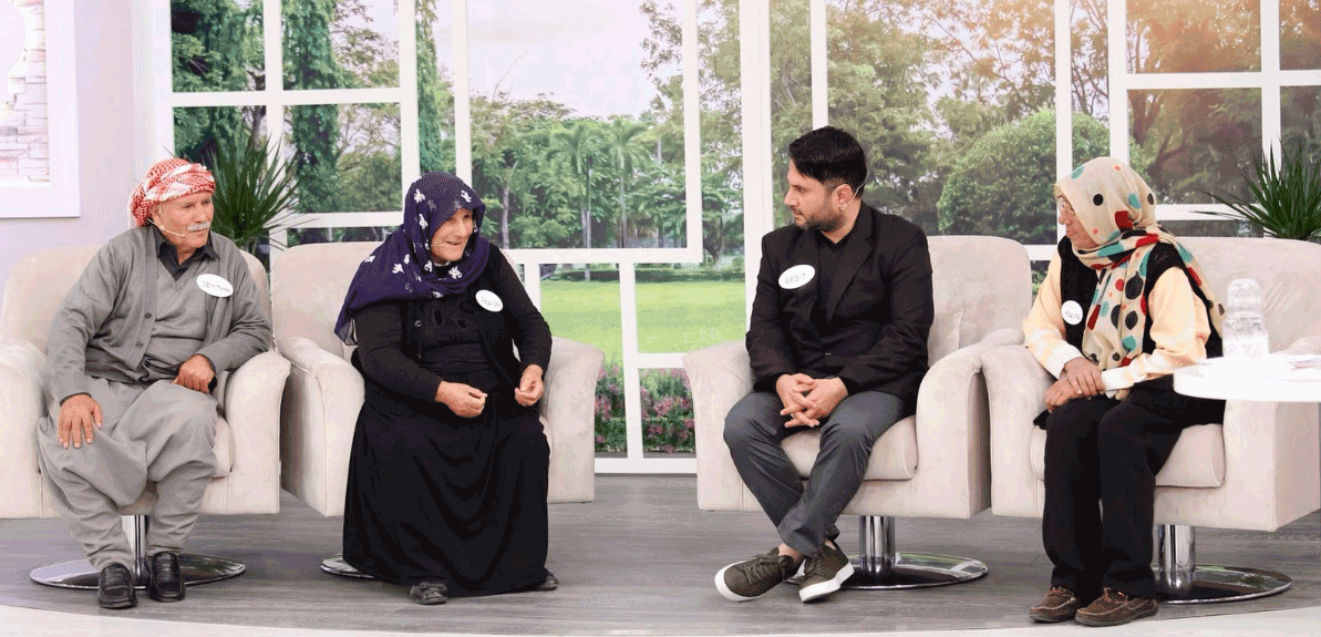 Esra Erol Reşit'in öz ailesi kim İslim Hanım onun annesi mi?  - Resim: 0